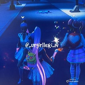 Meet your Posher, Alexandra